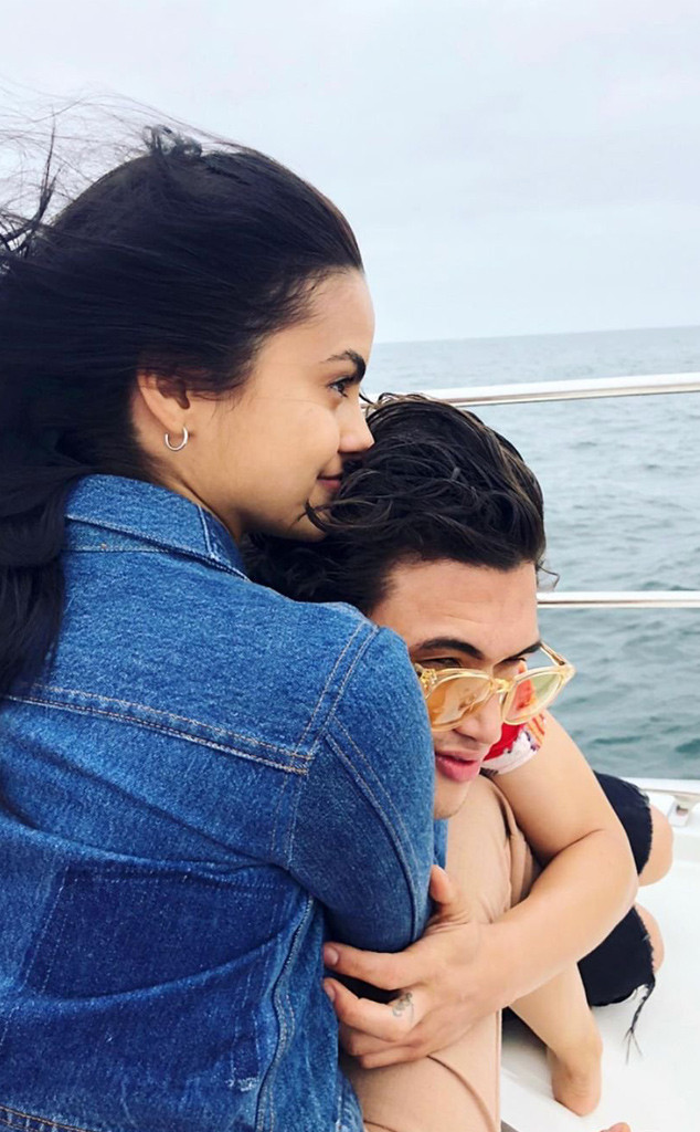Charles Melton, Camila Mendes Charles Melton, Camila Mendes